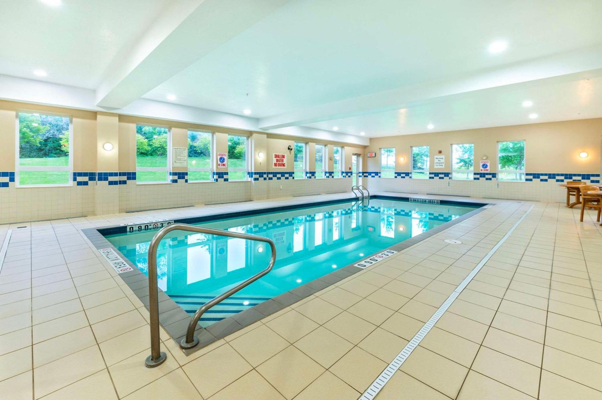 Comfort Inn & Suites Kincardine Eksteriør bilde